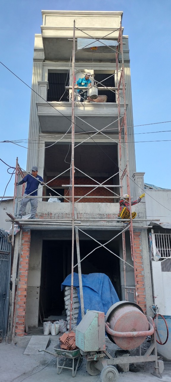 trong quá trình thi công phần thô